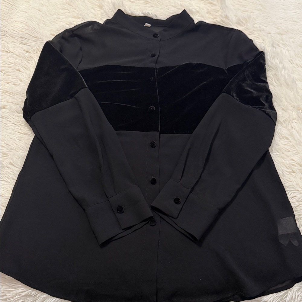 Contast Mesh Button Front Shirt - Picture 4 of 6